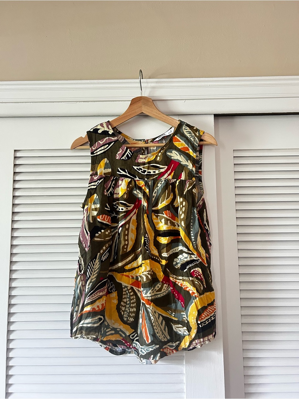 Sonoma Olive Green Multicolor Leaf Print Tank Top